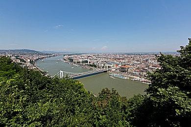 角川集团介绍《装甲核心6》销量超出公司预期